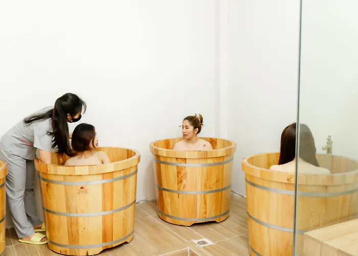 Villahanhphuc - Bể Bơi - Trung Tâm Bãi Cháy Biệt thự Hạ Long